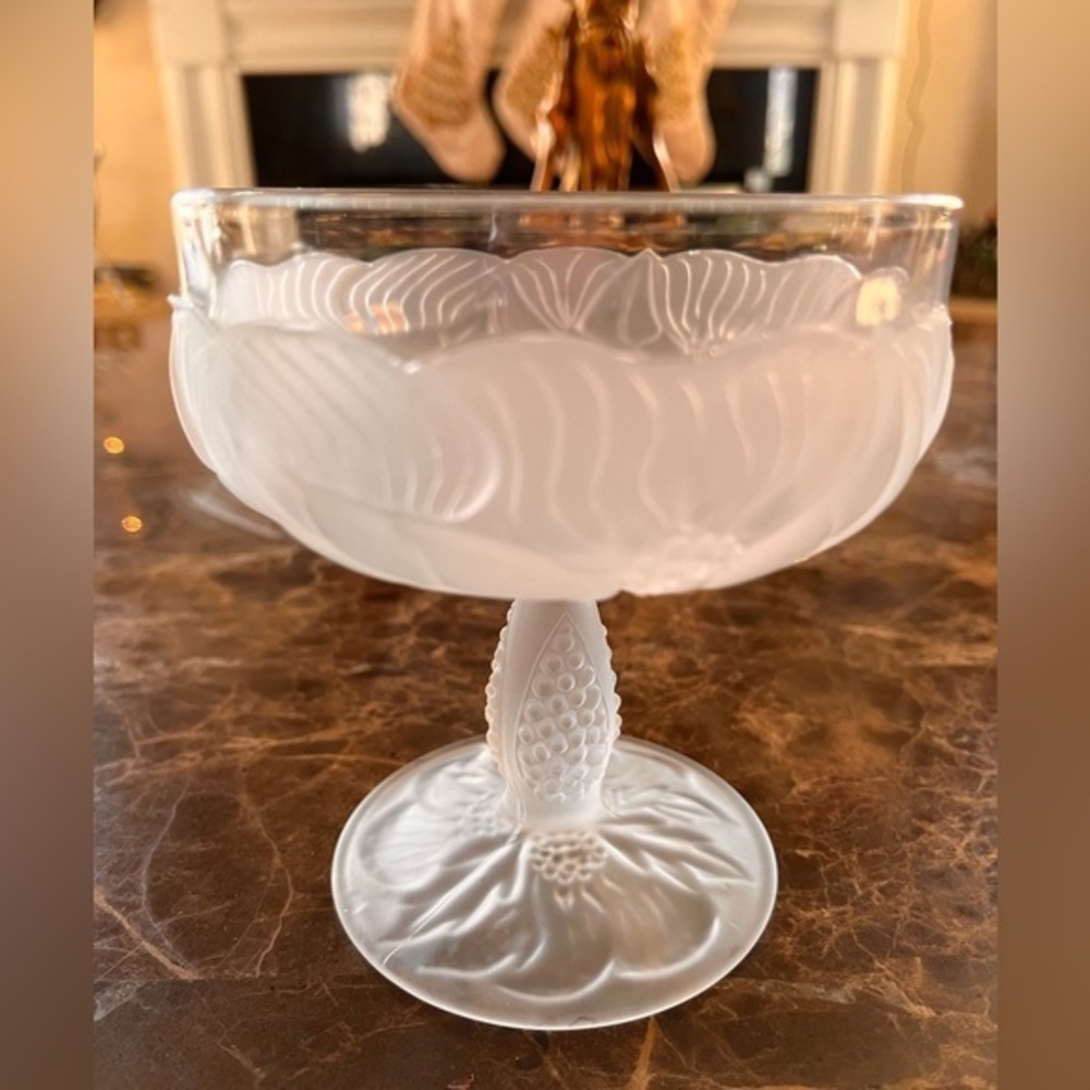 RARE vintage, TAITU Of Italy,  frosted champagne/sorbet glass